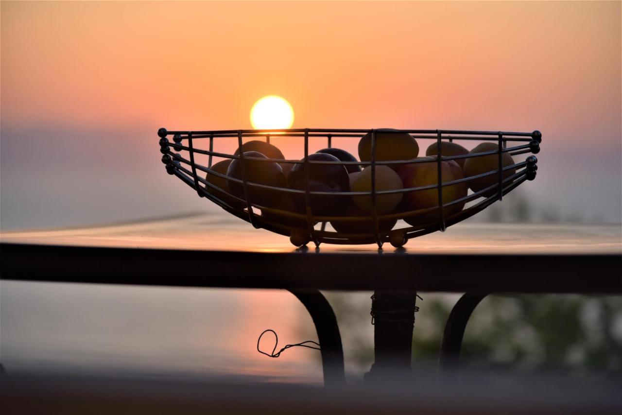 Emerald Apartment Halepa Chania  ภายนอก รูปภาพ