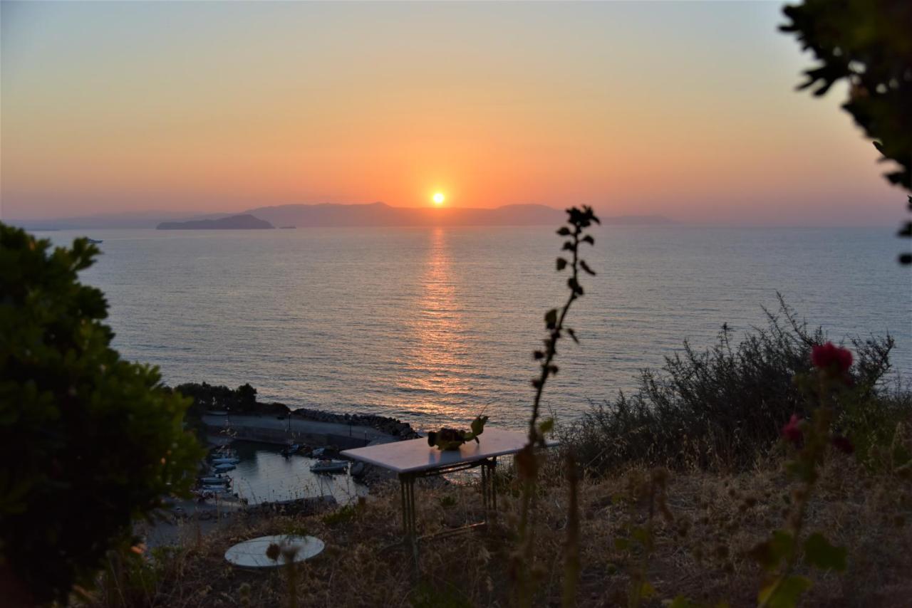 Emerald Apartment Halepa Chania  ภายนอก รูปภาพ